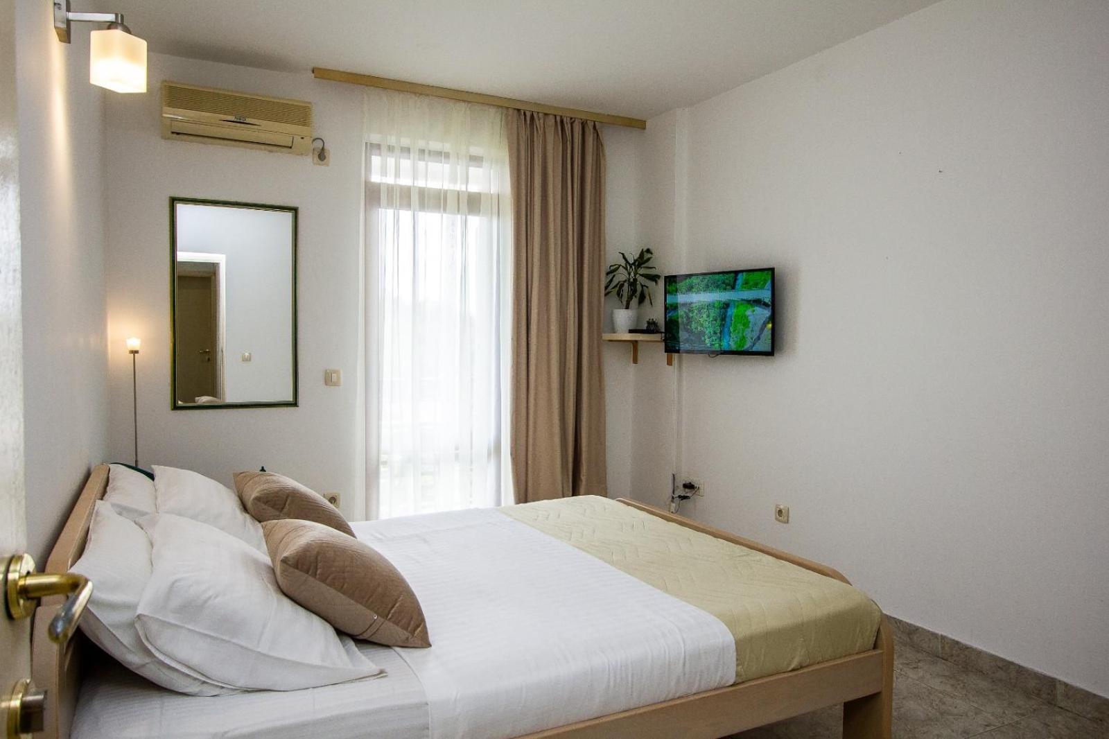 Apartments Ardura Petrovac エクステリア 写真