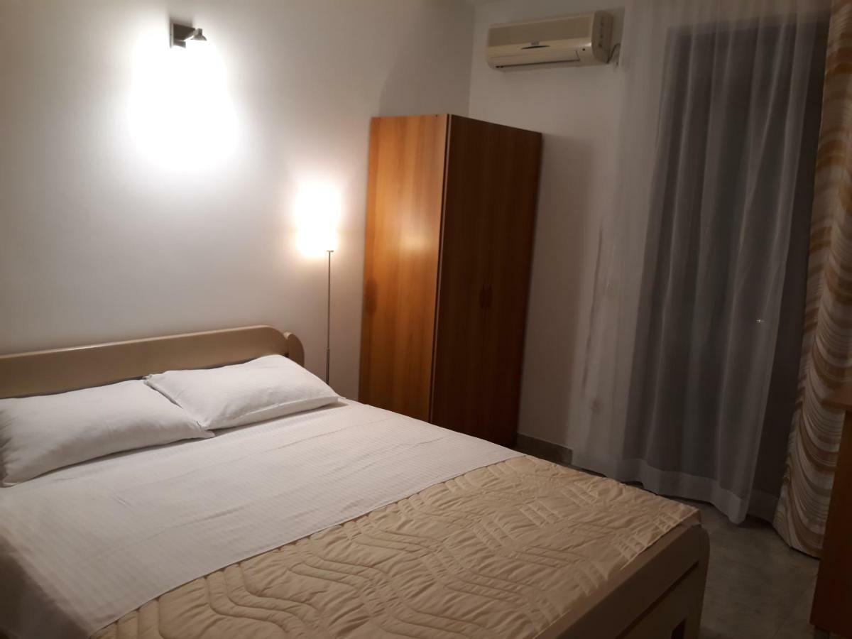 Apartments Ardura Petrovac エクステリア 写真