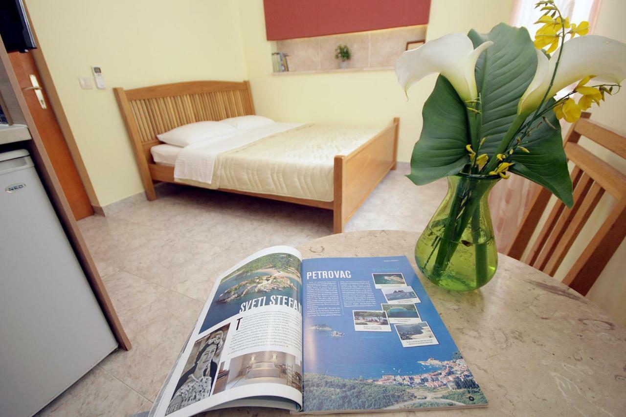 Apartments Ardura Petrovac エクステリア 写真