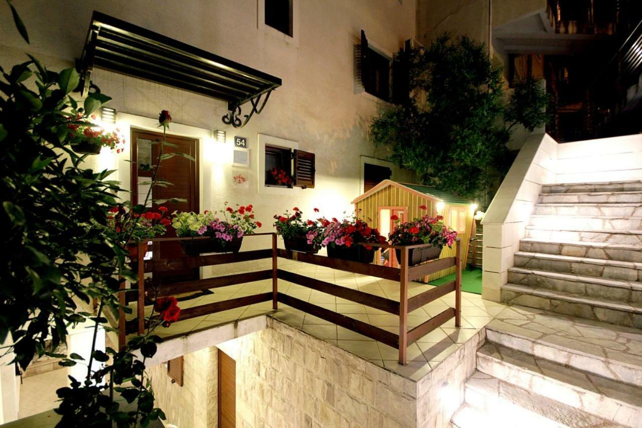 Apartments Ardura Petrovac エクステリア 写真